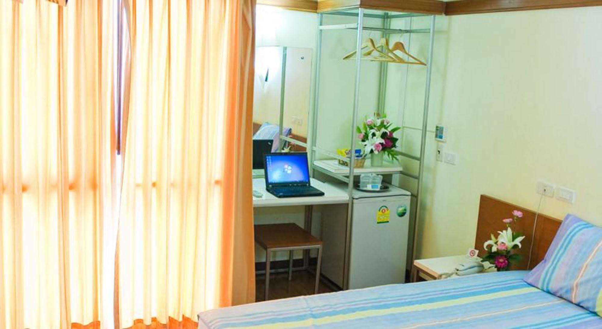 Mad Monkey Hostel بانكوك المظهر الخارجي الصورة