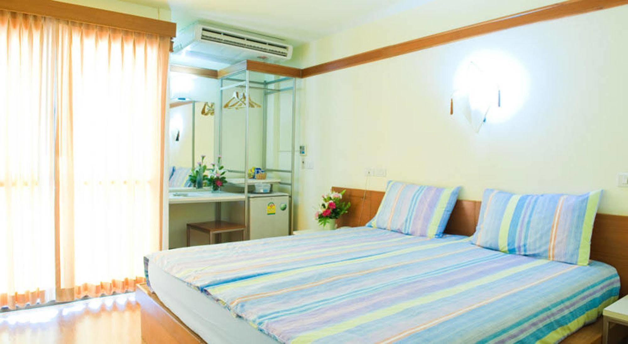 Mad Monkey Hostel بانكوك المظهر الخارجي الصورة